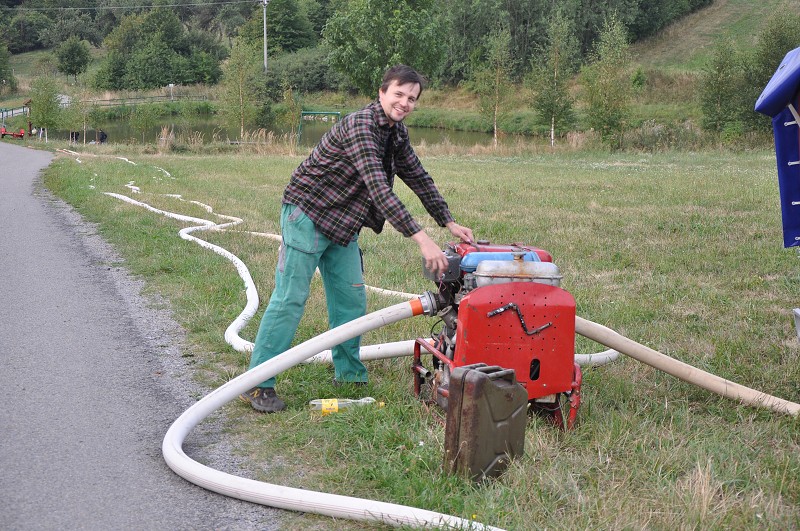 Napouštění požární nádrže